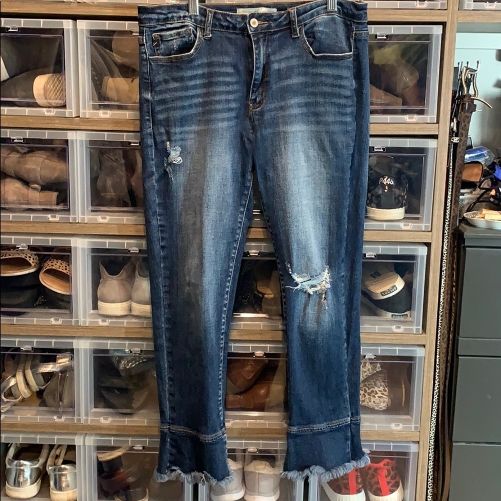 KanCan jeans - size 9/28. Fun detail at bottom